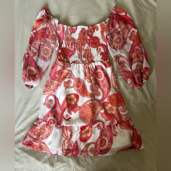 Express Off the Shoulder Paisley Print Dress - Picture 3 of 11